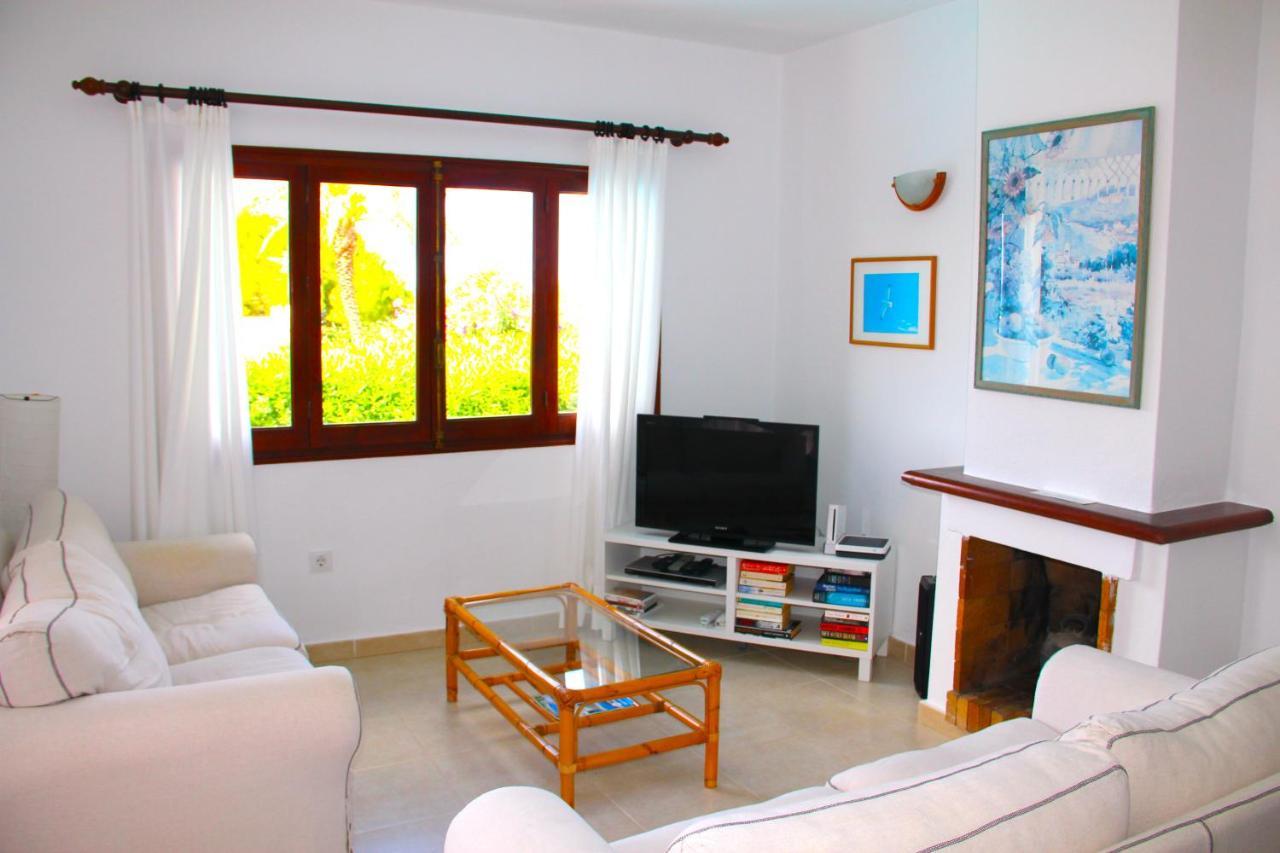 Villa Celia Son Bou Exteriör bild